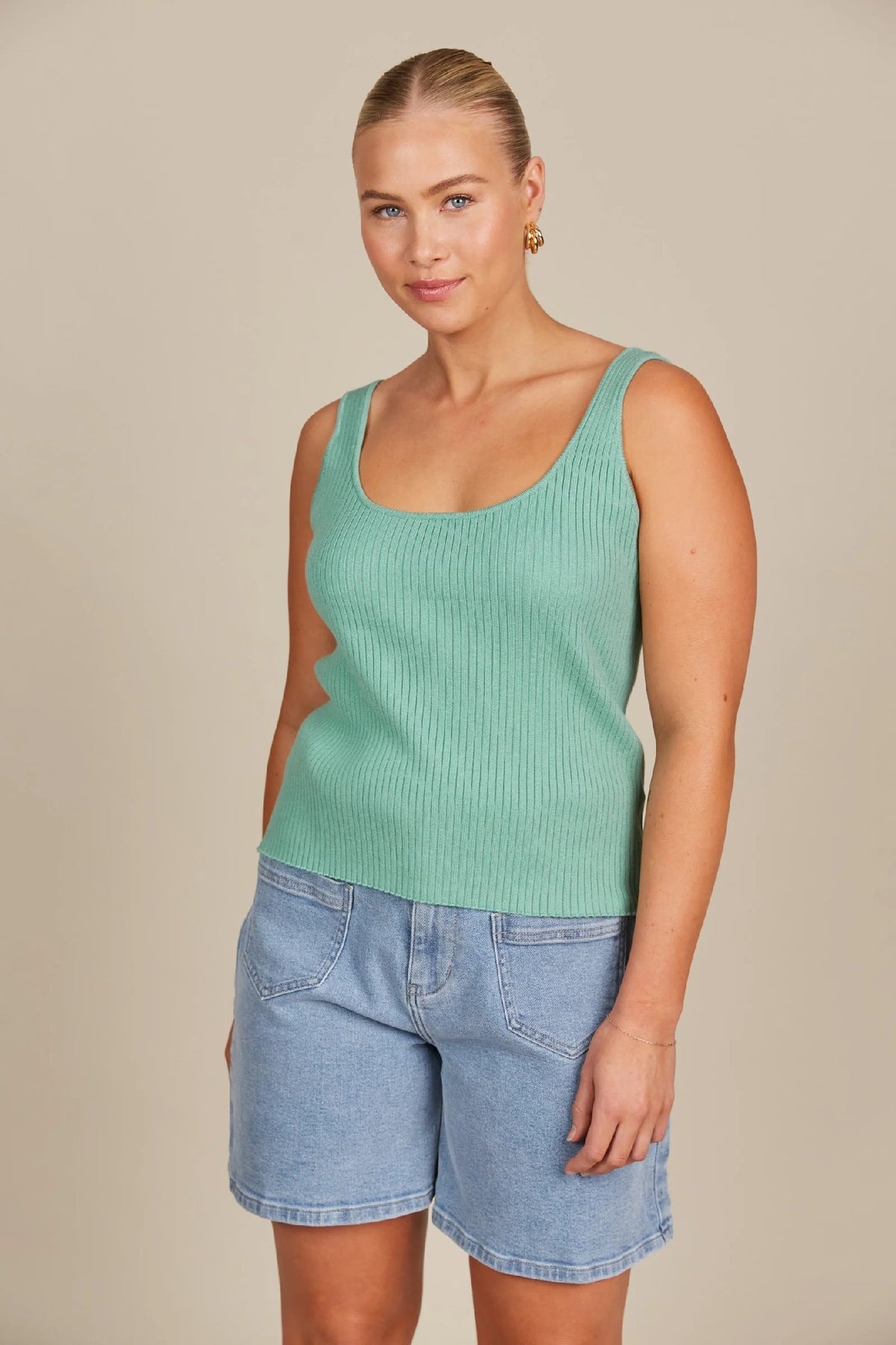women’s sleeveless knit tank in mint