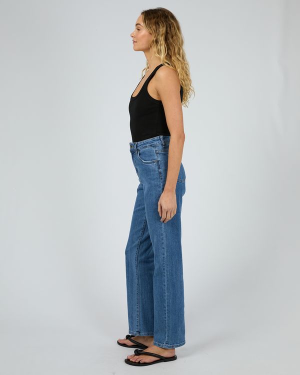 side view – ribbed scoop neck cotton tank