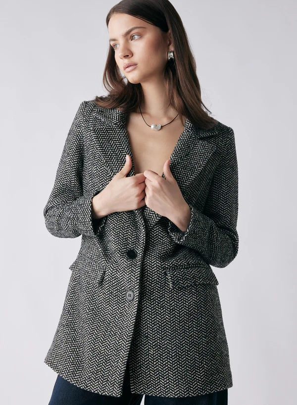 Esmaee Estate Blazer in black/white mini chevron | women's herringbone longline blazer