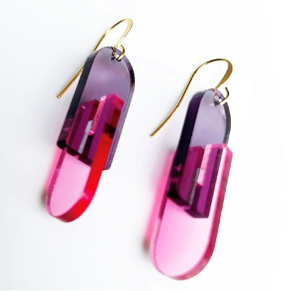 Hagen & Co Highlight Earrings - Grey/Cranberry