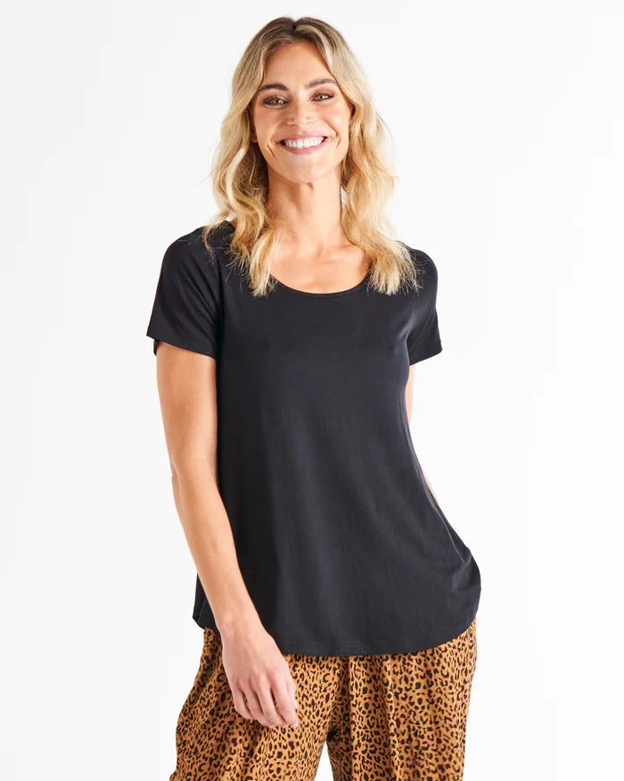 Betty Basics Holland Tee