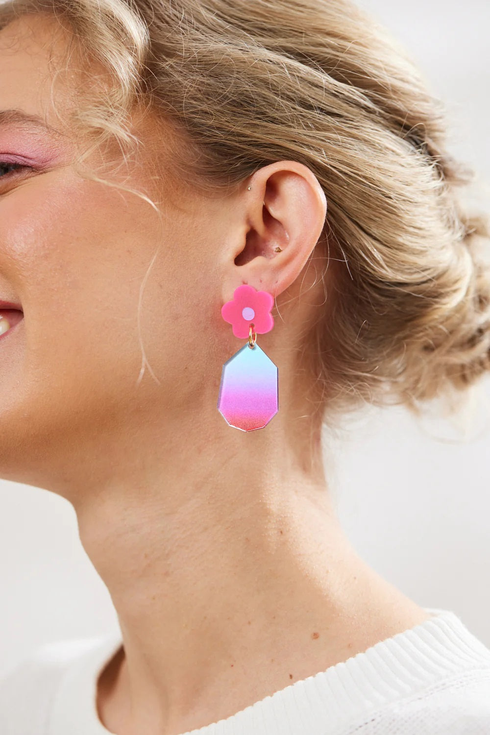 Martha Jean Ombre Daisy Drop Earrings