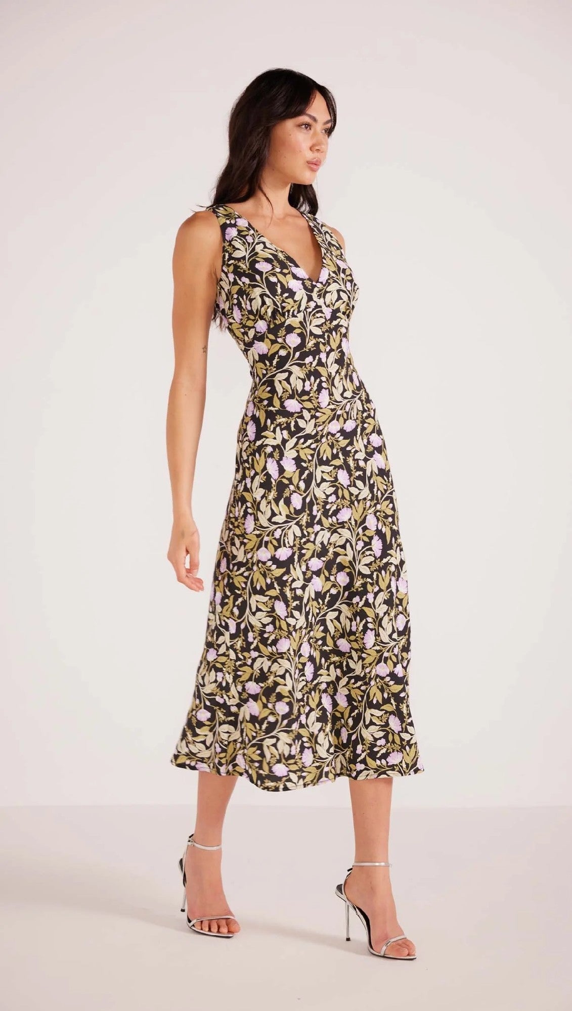 midi dress with flower design nocturne MINKPINK Nocturne Bias Cut Midi Dress In Lilac Floral