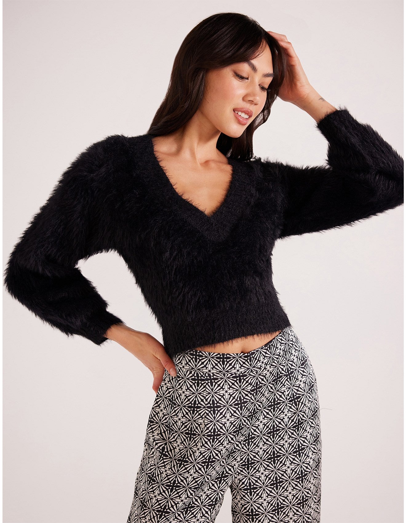 MInkPink Maisie Fluffy Knit Sweater [COLOUR:Black SIZE:S]