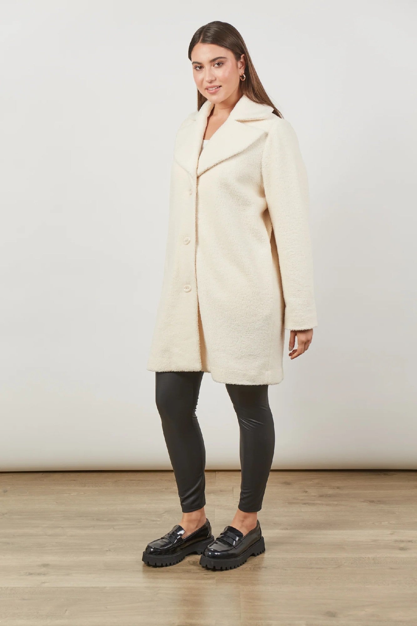 Isle Of Mine Allure Coat [COLOUR:Creme SIZE:S/m]