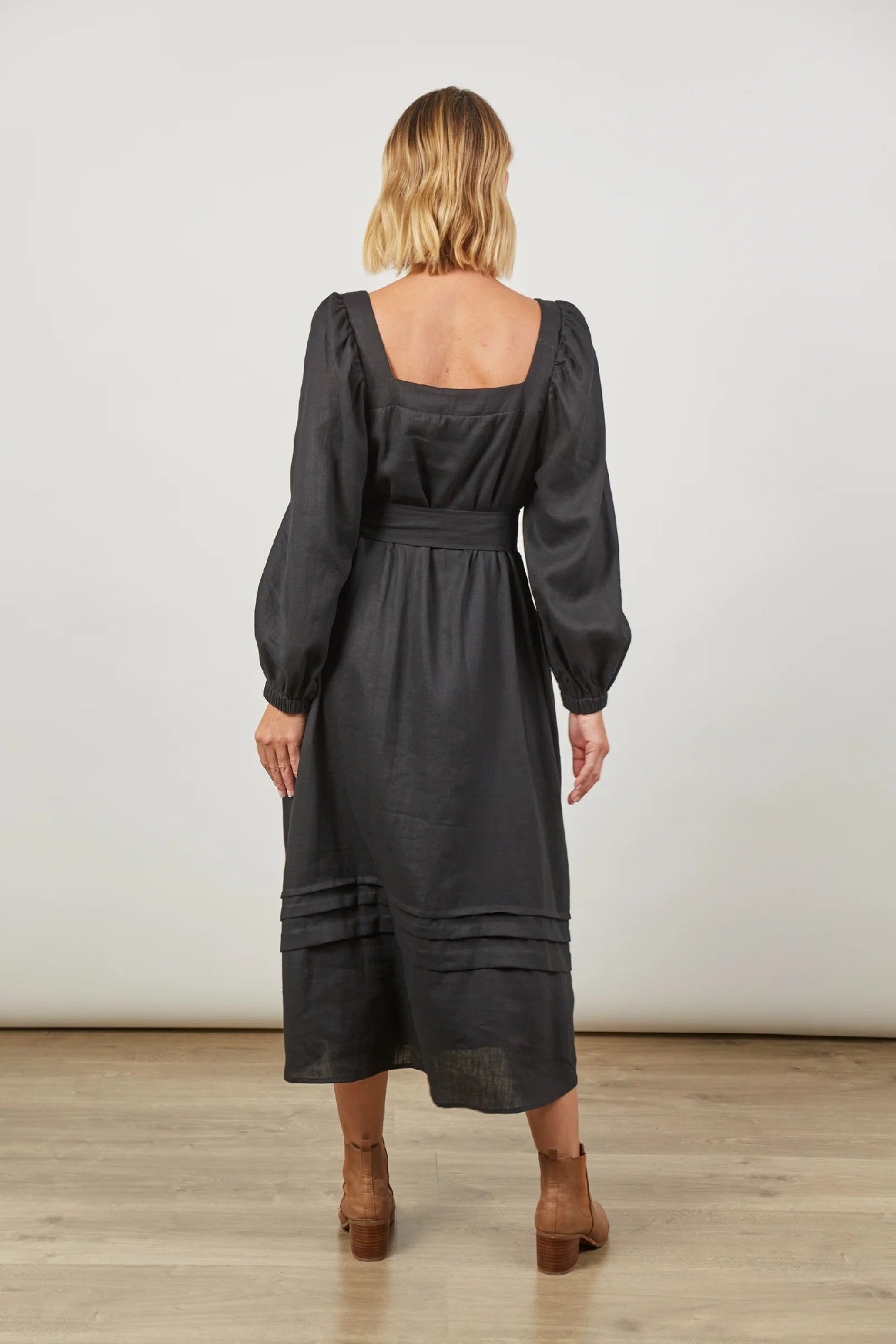 Isle Of Mine Panorama Maxi [COLOUR:Onyx SIZE:S/m]