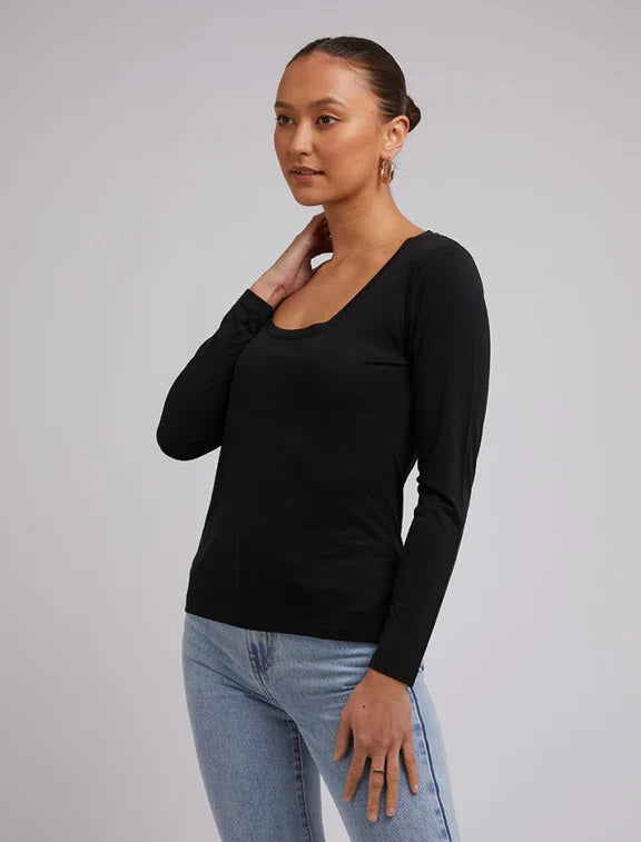 Silent Theory Harper Long Sleeve [COLOUR:Black SIZE:6]