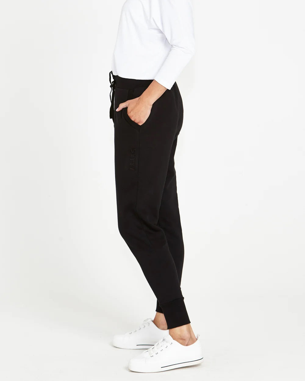 Betty Basics Manhattan Jogger [COLOUR:Black SIZE:10]