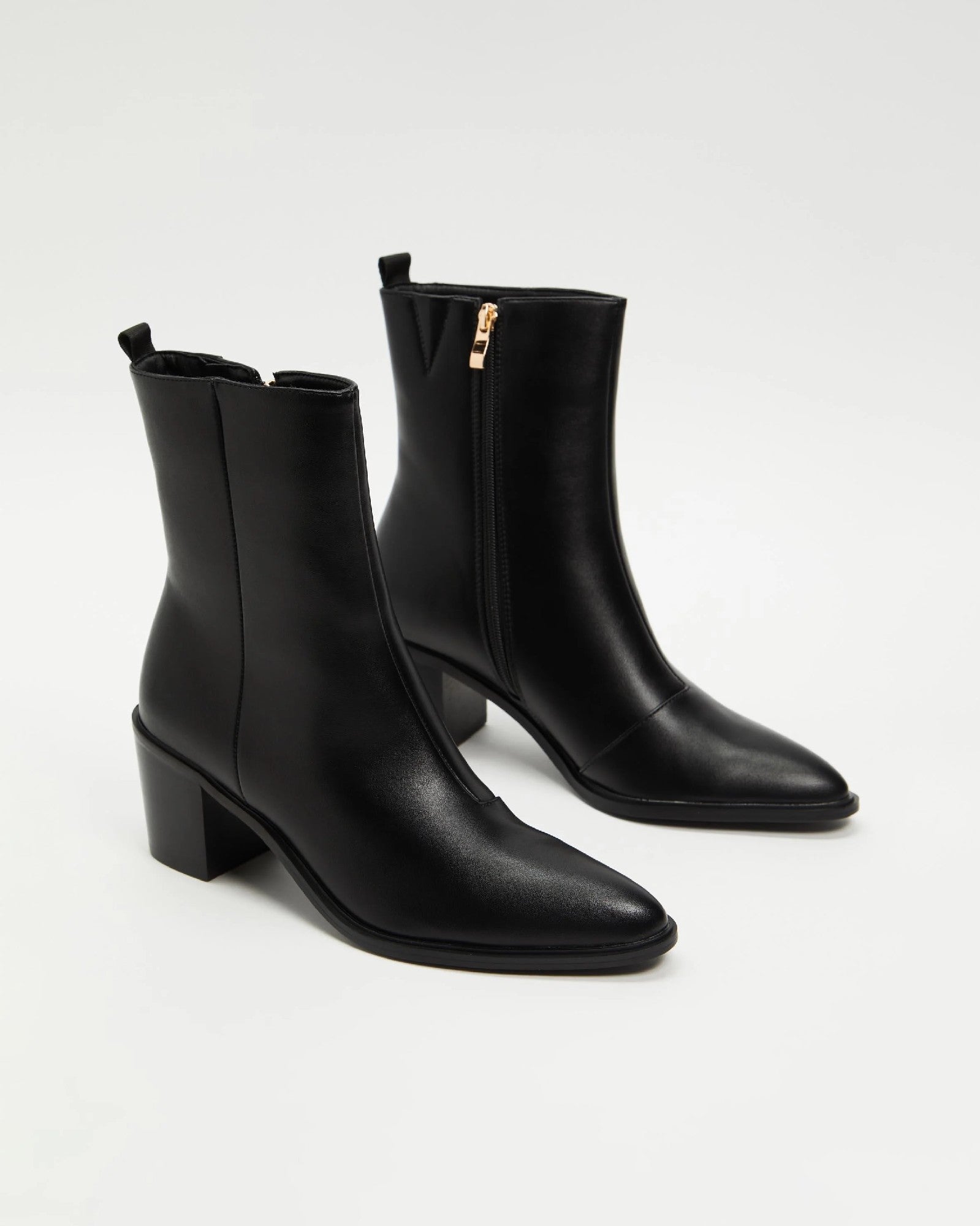 Billini Franklin Boot [COLOUR:Black SIZE:6]