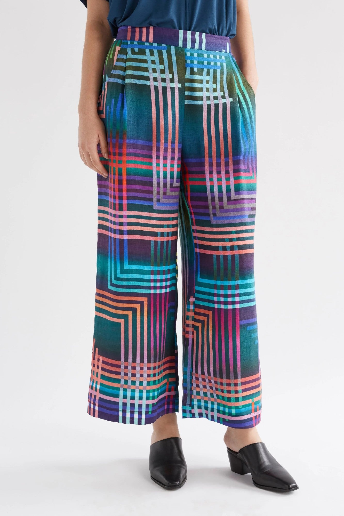 Elk Ilona Linen Pant [COLOUR:Navy Ligheten Print SIZE:8]