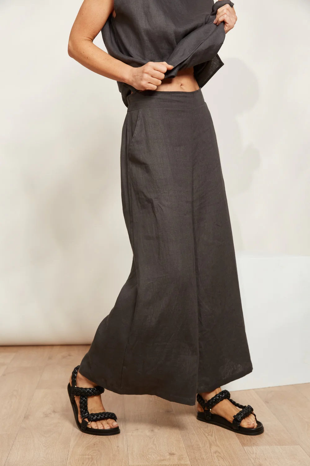 Eb & Ive Halcyon Crop Pant [COLOUR:Oyster SIZE:XS]