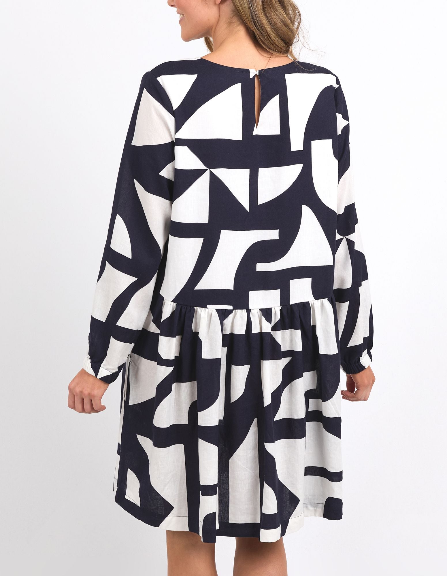 Elm Dali Dress [COLOUR:Midnight Abstract SIZE:8]