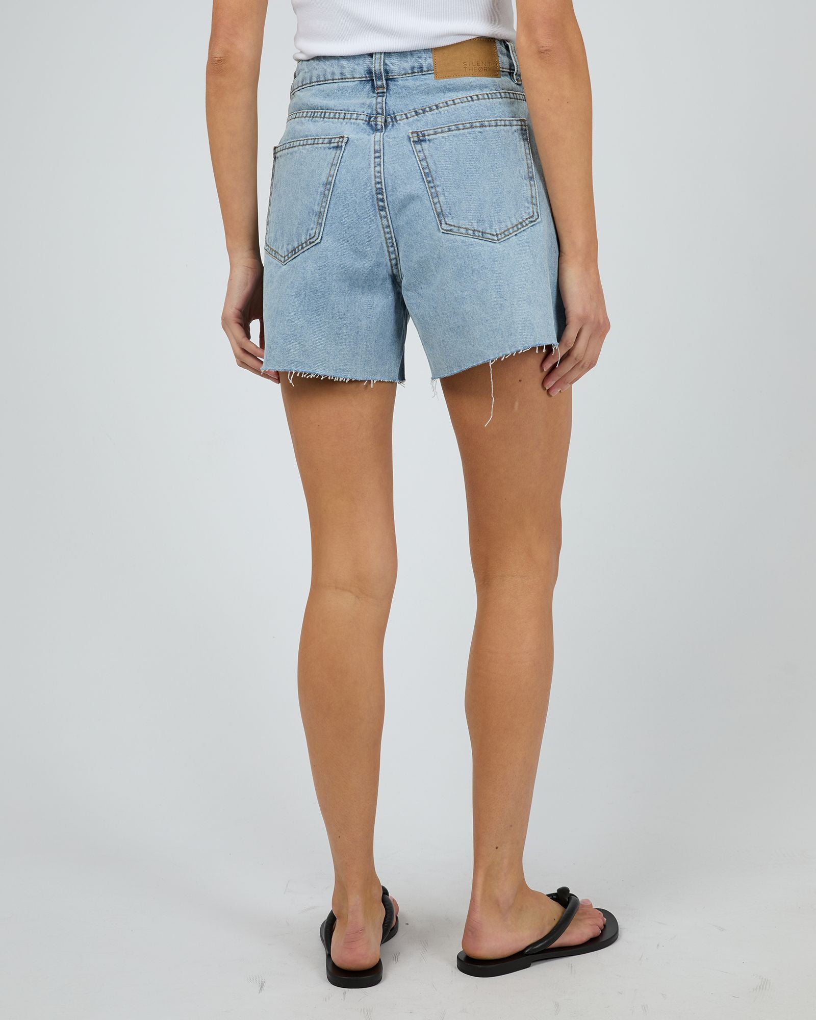 Silent Theory Kyia Short Destroyed [COLOUR:Light blue SIZE:8]