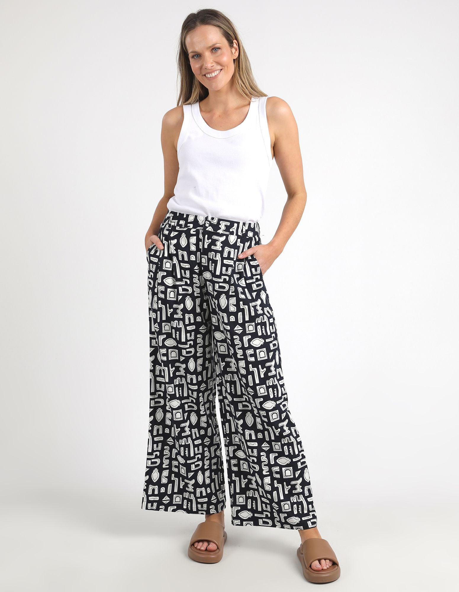 Foxwood Etched Geo Pant | Women's Linen Pants | Little Extras Lifestyle | Forbes Women's Clothing Boutique