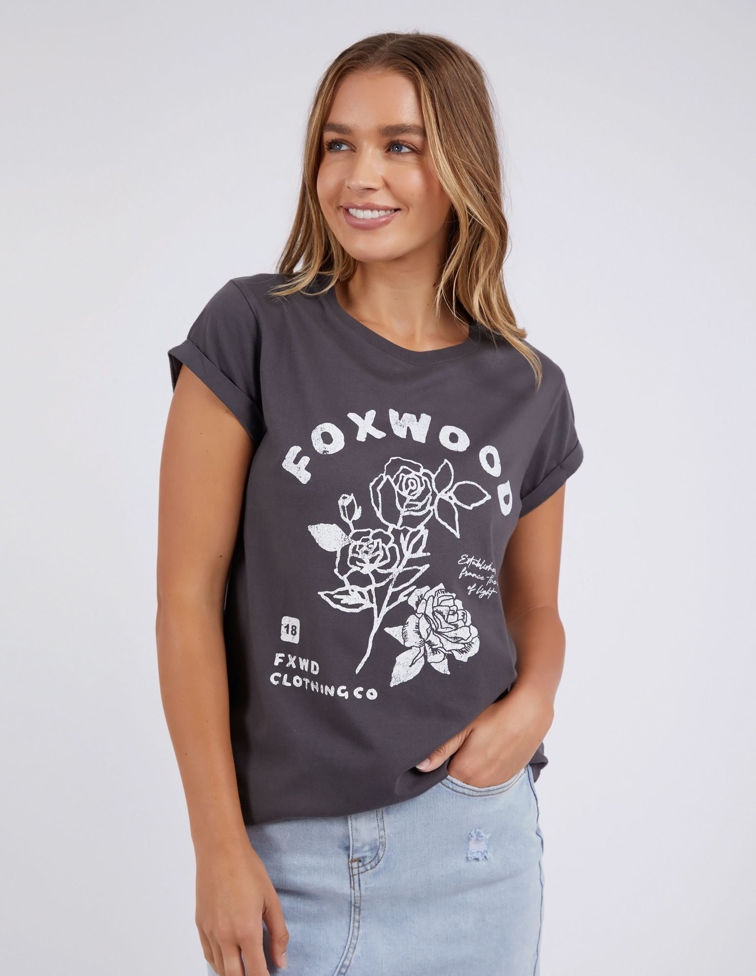 Foxwood Rosette Tee [COLOUR:Washed black SIZE:8]