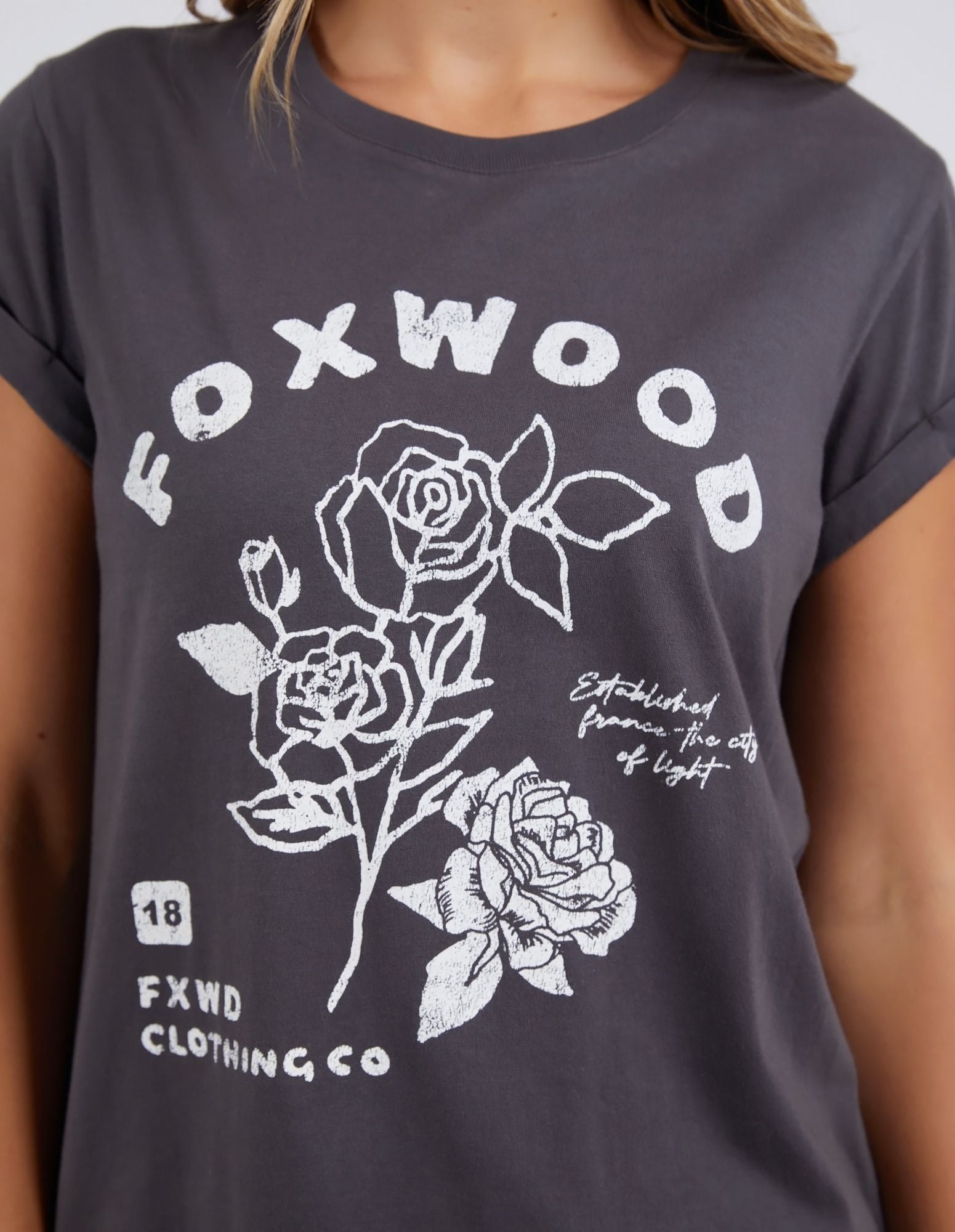 Foxwood Rosette Tee [COLOUR:Washed black SIZE:8]