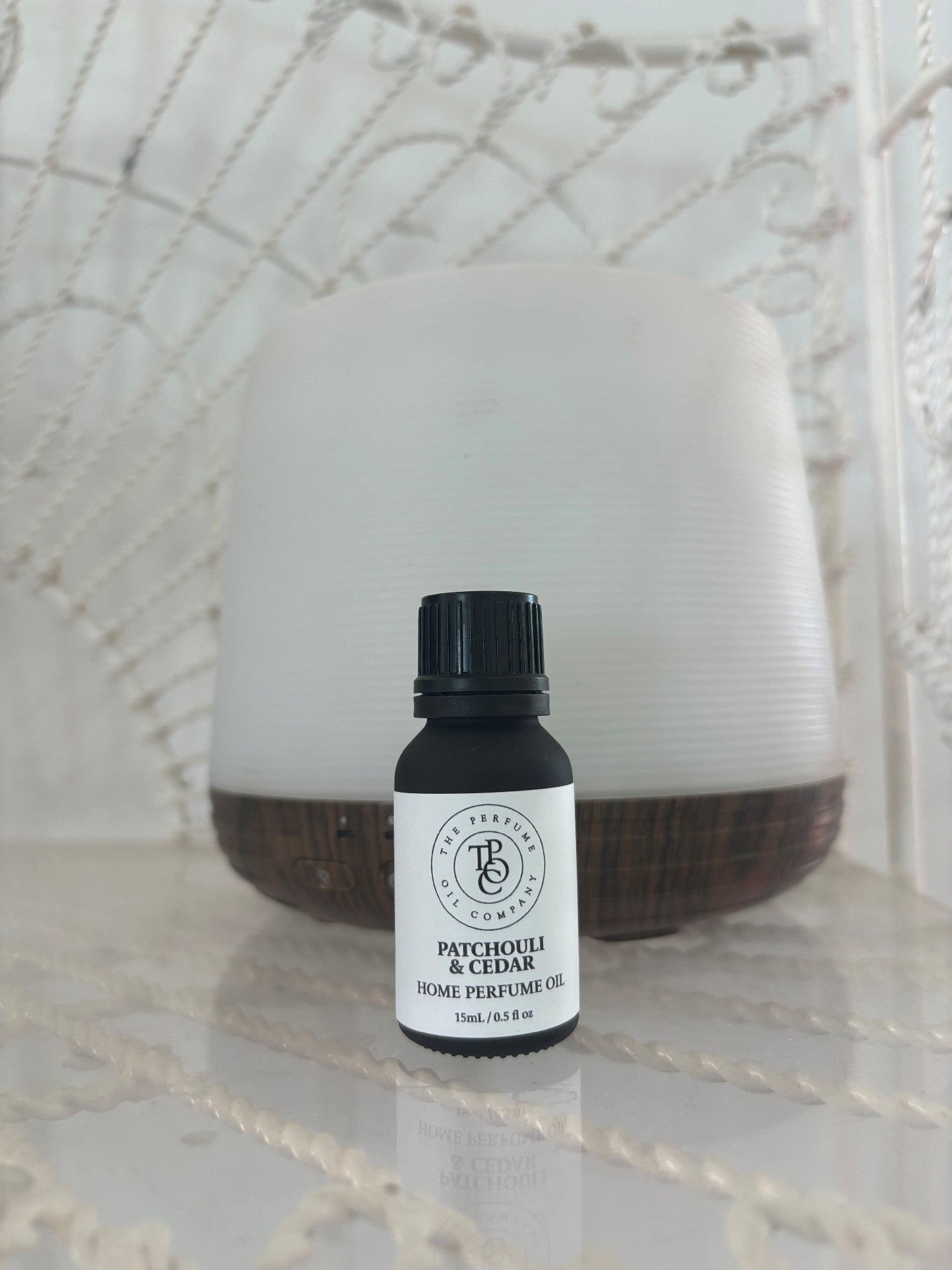 The Perfume Oil Company Home Oil - Patchouli & Cedar 