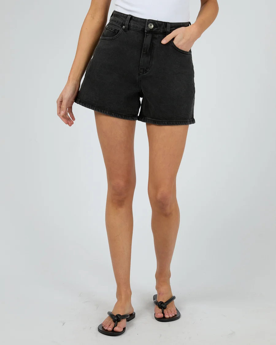 Silent Theory Kyia Short Comfort [COLOUR:Washed black SIZE:6]