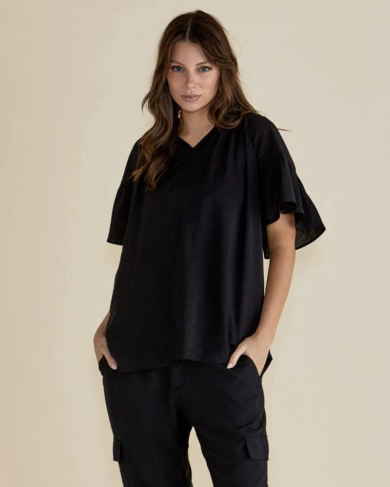 Betty Basics Vivienne Blouse [COLOUR:Black SIZE:8]