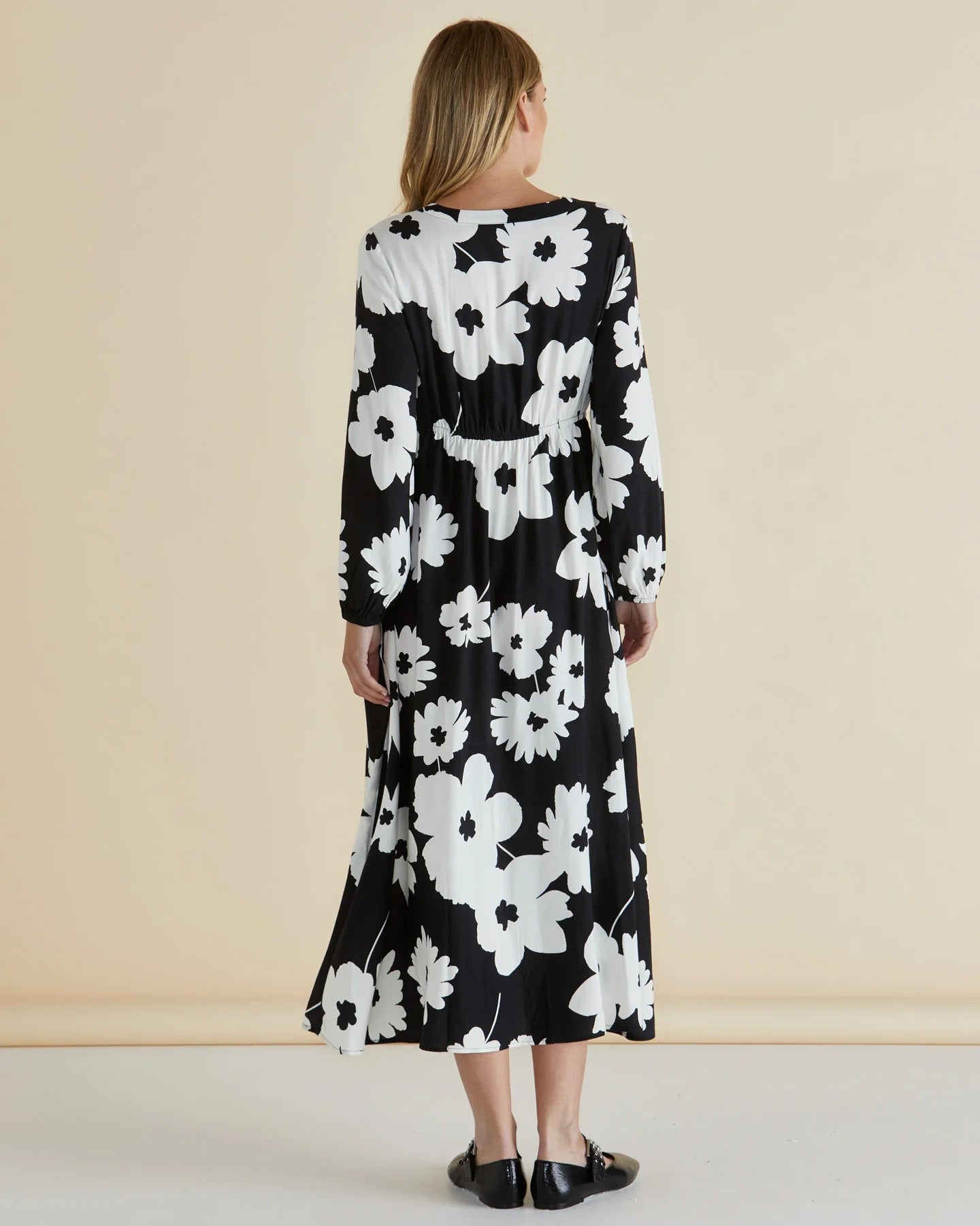 Betty Basics Aries Dress [COLOUR:monochrome floral SIZE:10]