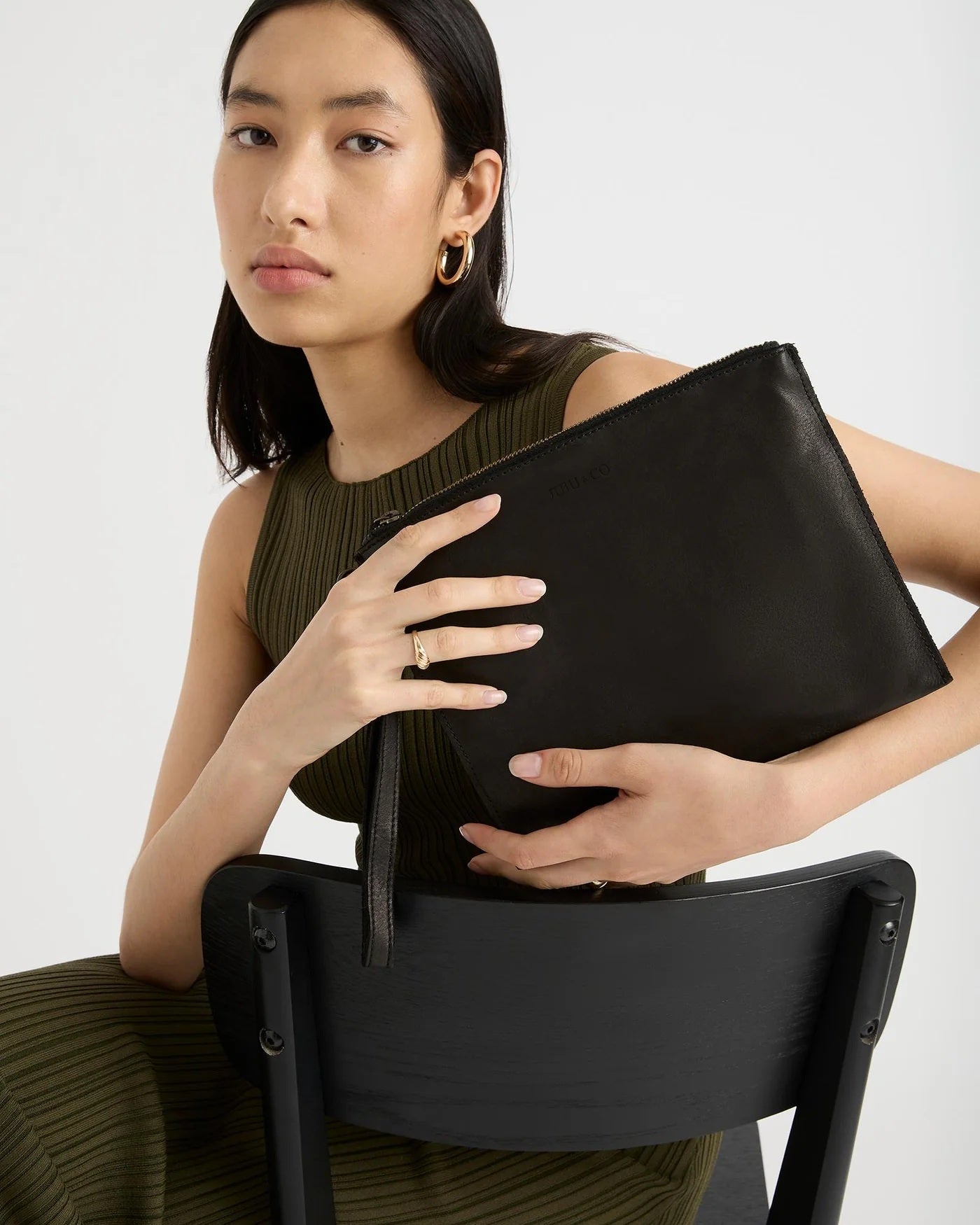 JUJU & Co Large Flat Pouch [COLOUR:Black]