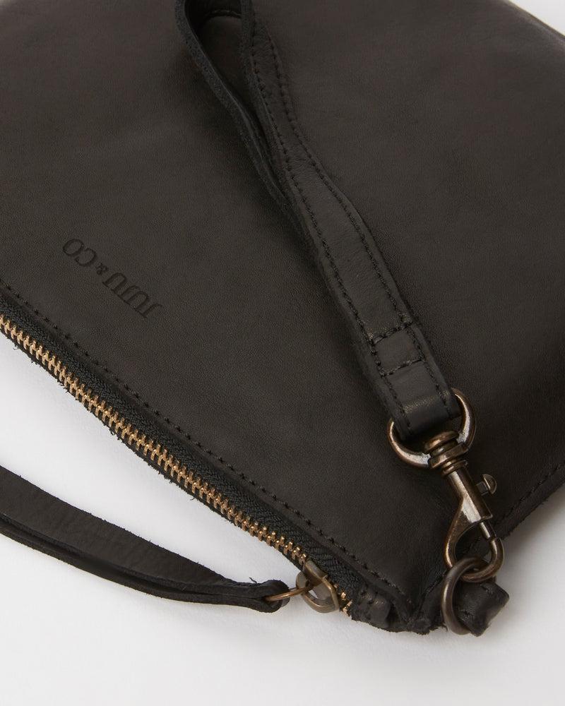JUJU & Co Large Flat Pouch [COLOUR:Black]