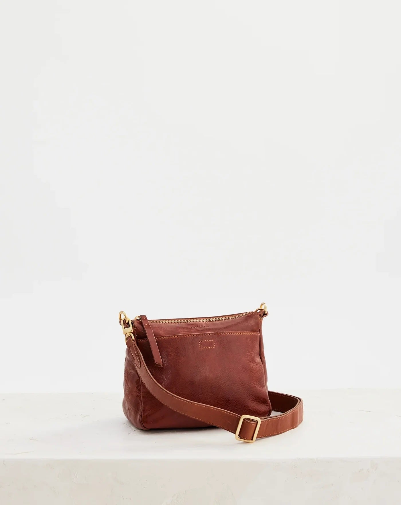Juju & Co Frida Crossbody Bag [COLOUR:Tan]