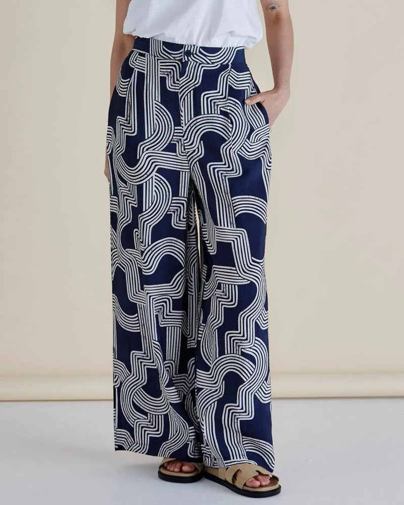 Betty Basics Zander Pant [COLOUR:Navy Geo SIZE:8]