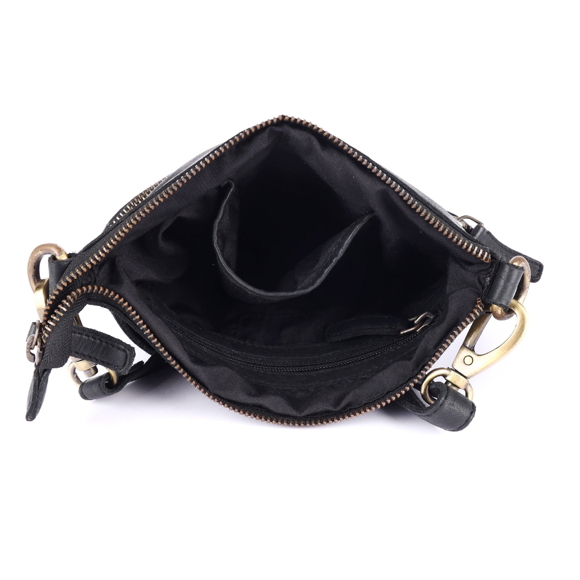 Rugged Hide Capri Crossbody [COLOUR:Black]