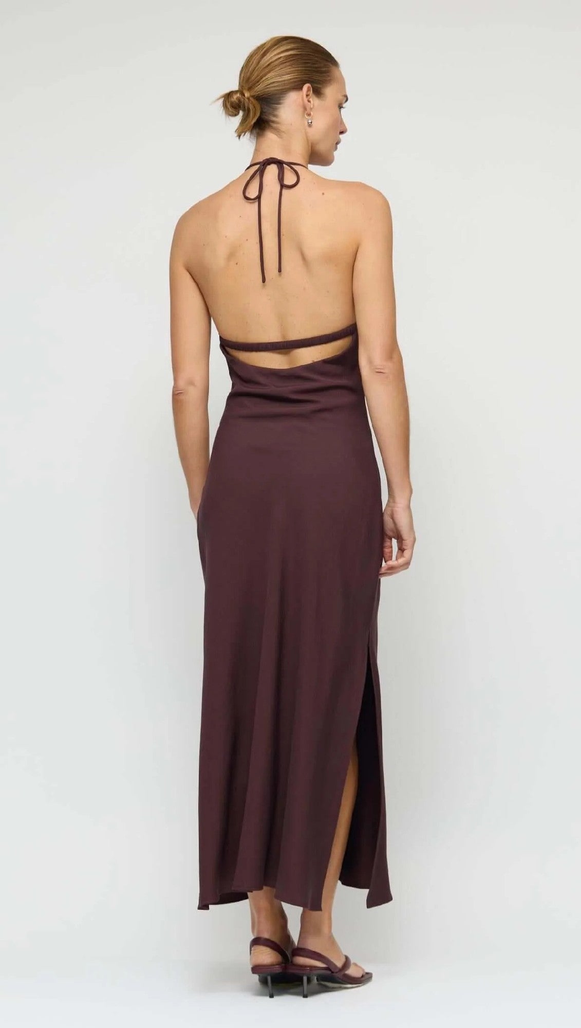 Staple The Lable Elira Halter Midi Dress [COLOUR:Chocolate SIZE:XS]