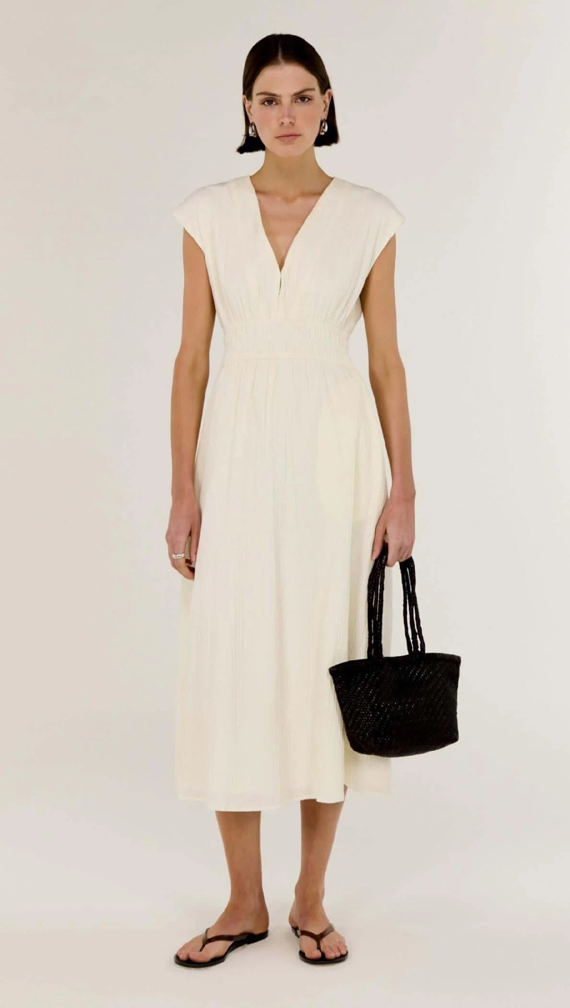 Staple The Lable Ode V-Neck Midi Dress [COLOUR:Vanilla SIZE:S]