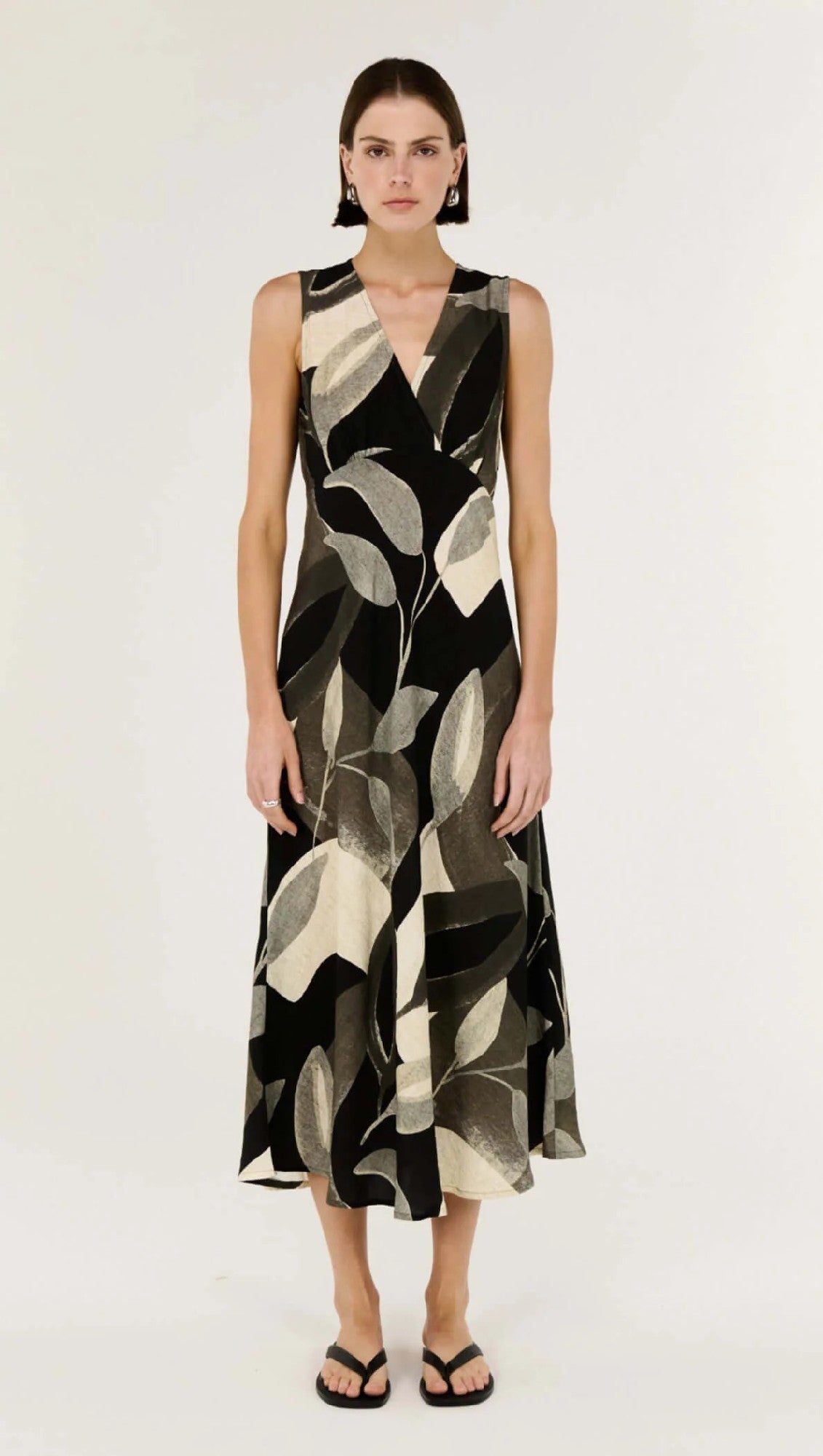 Staple the Lable Leona Bias Midi Dress [COLOUR:dark Leaf Garden SIZE:S]