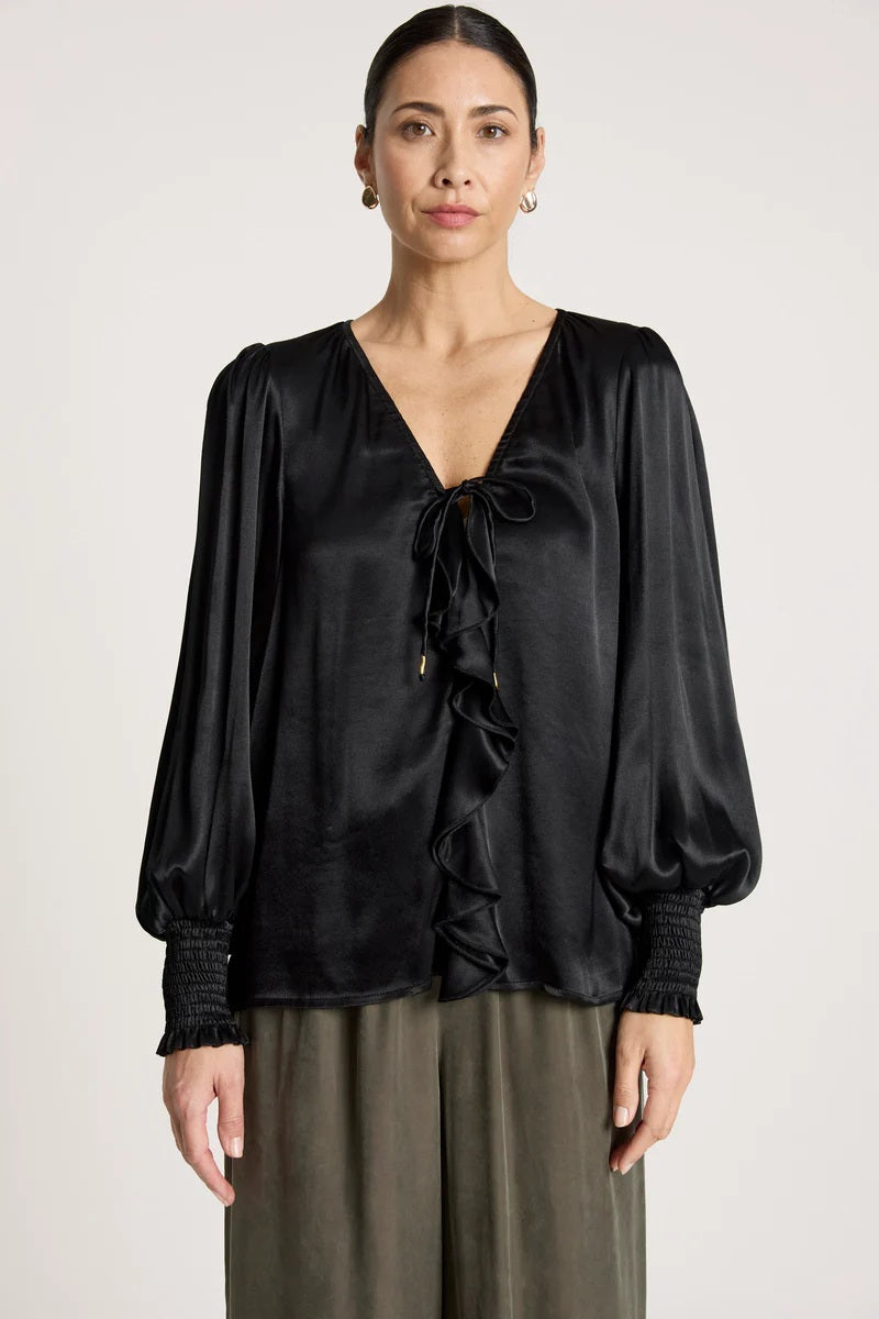 Eb & Ive San Frill Top [COLOUR:Black SIZE:XS]
