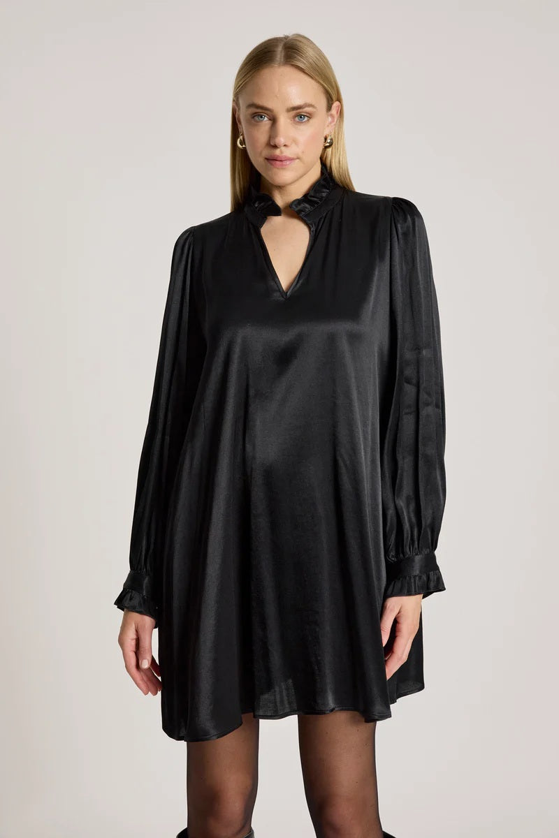 Eb & Ive San Top Dress [COLOUR:Black SIZE:S]