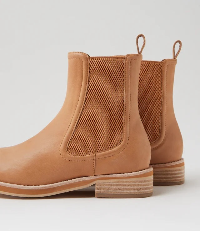 Walnut Cora Ankle Boot [COLOUR:Tan SIZE:37]