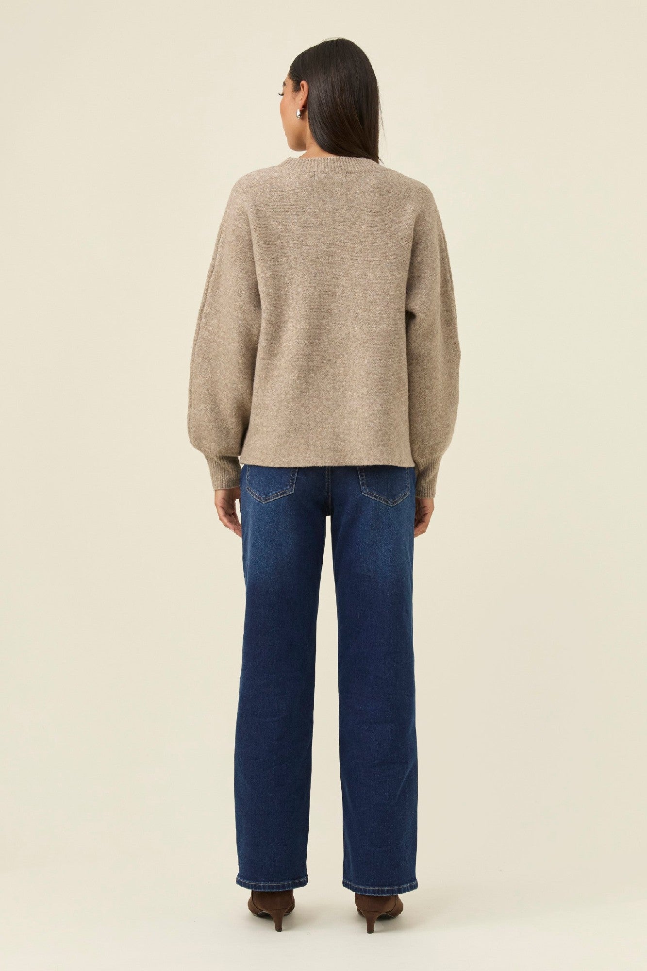Isle Of Mine Miru Stitch Flower jumper [COLOUR:Stone SIZE:S]