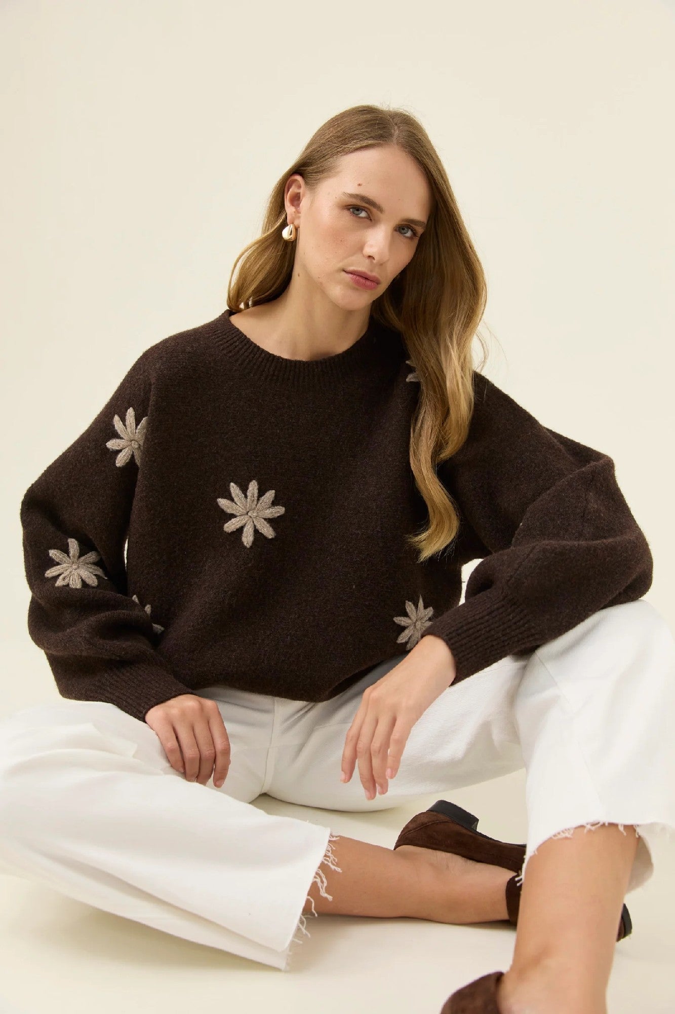 Isle Of Mine Miru Stitch Flower Jumper [COLOUR:Chocolate SIZE:XS]