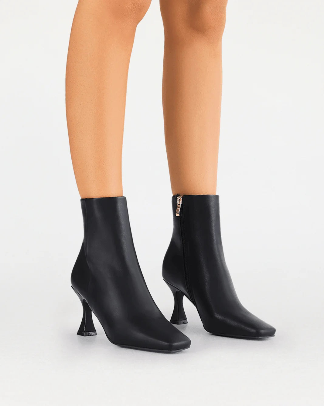 Billini Carsen Ankle Boots [COLOUR:Black SIZE:6]