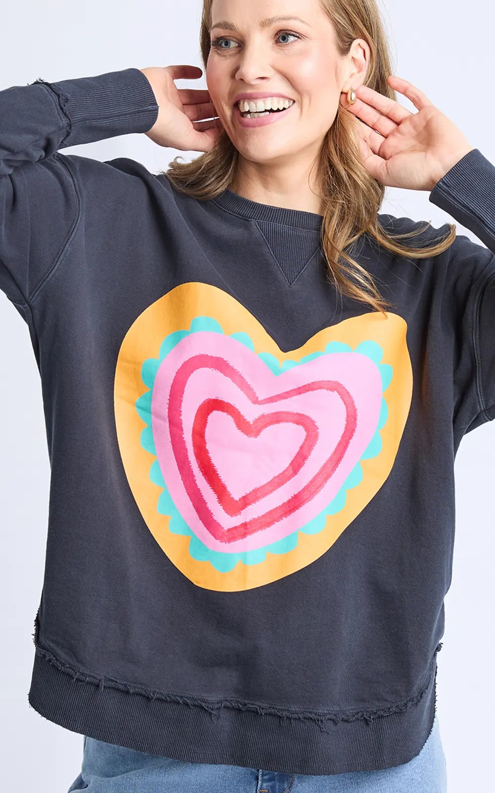 Elm Flaming Heart Crew [COLOUR:Navy SIZE:10]