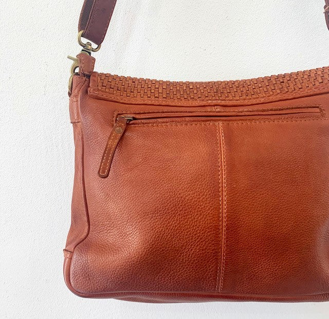 Oran Susie Crossbody Leather Bag [COL:COGNAC]