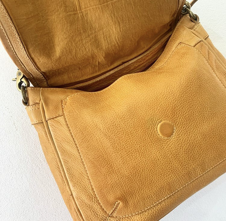 Oran Susie Crossbody Leather Bag [COLOUR:Mustard]