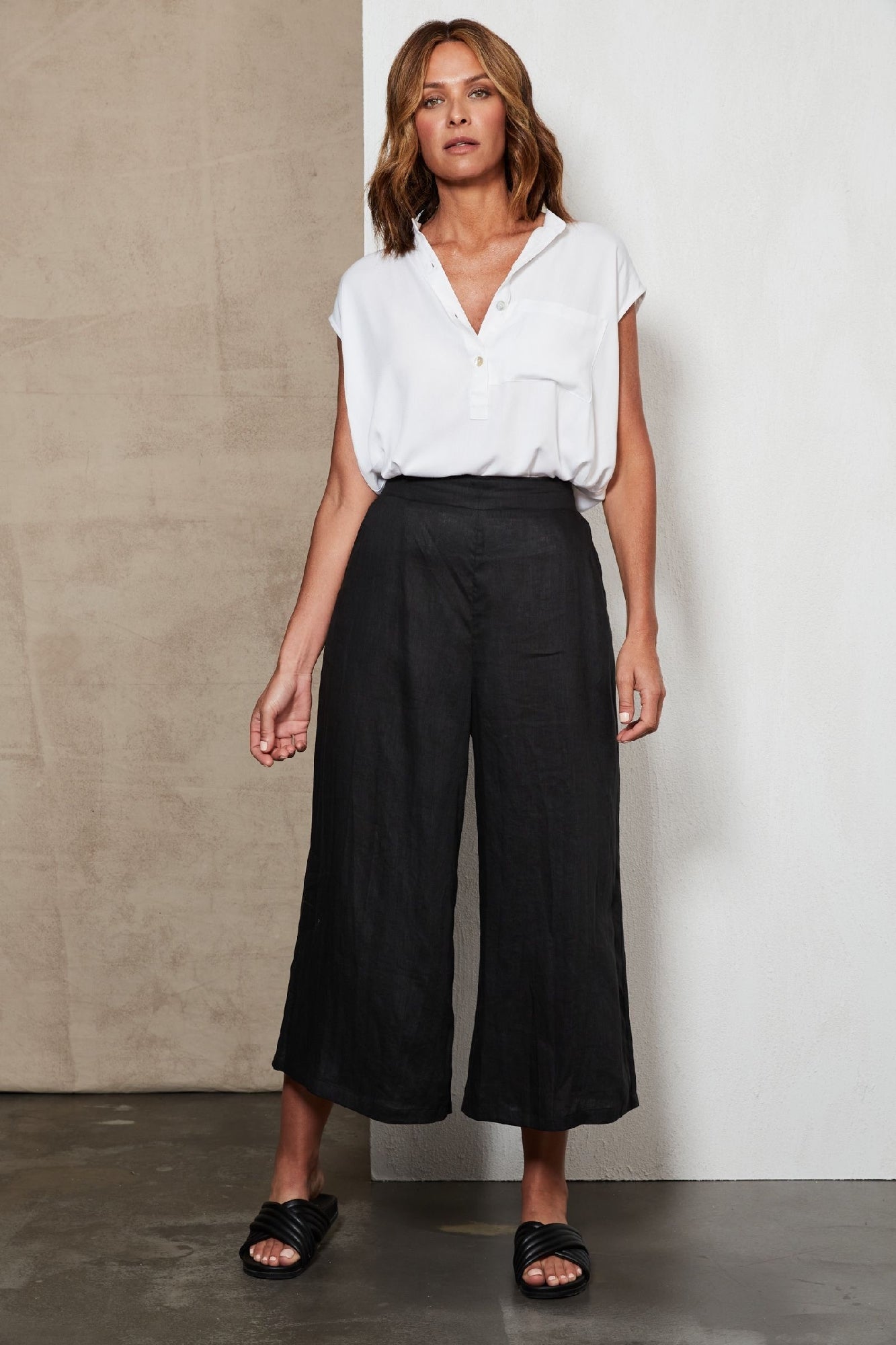 Eb & Ive Studio Crop Pant [COLOUR:Ebony SIZE:S]