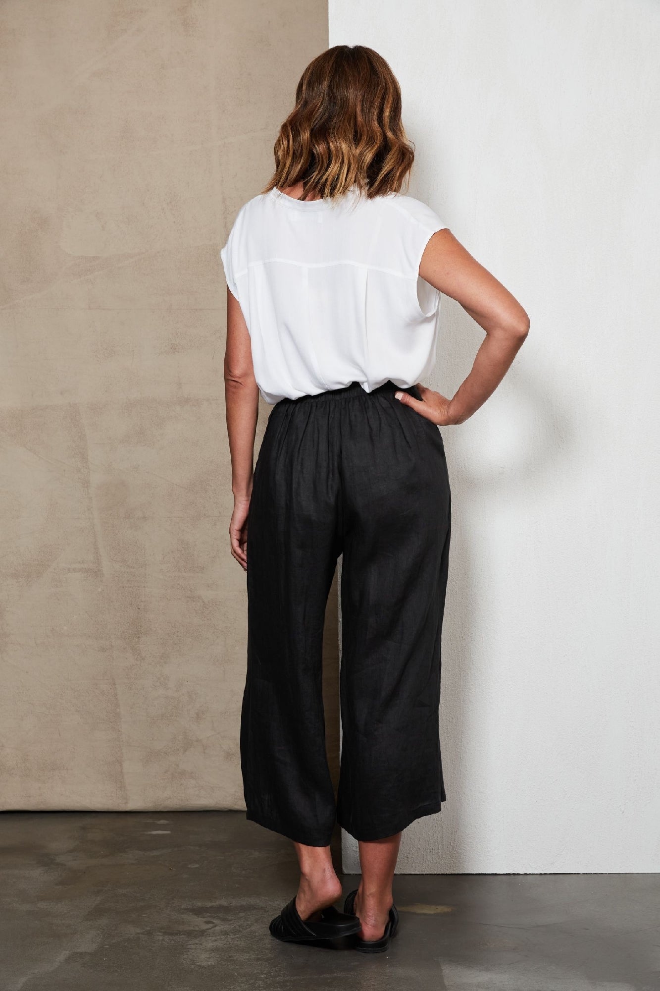 Eb & Ive Studio Crop Pant [COLOUR:Ebony SIZE:S]