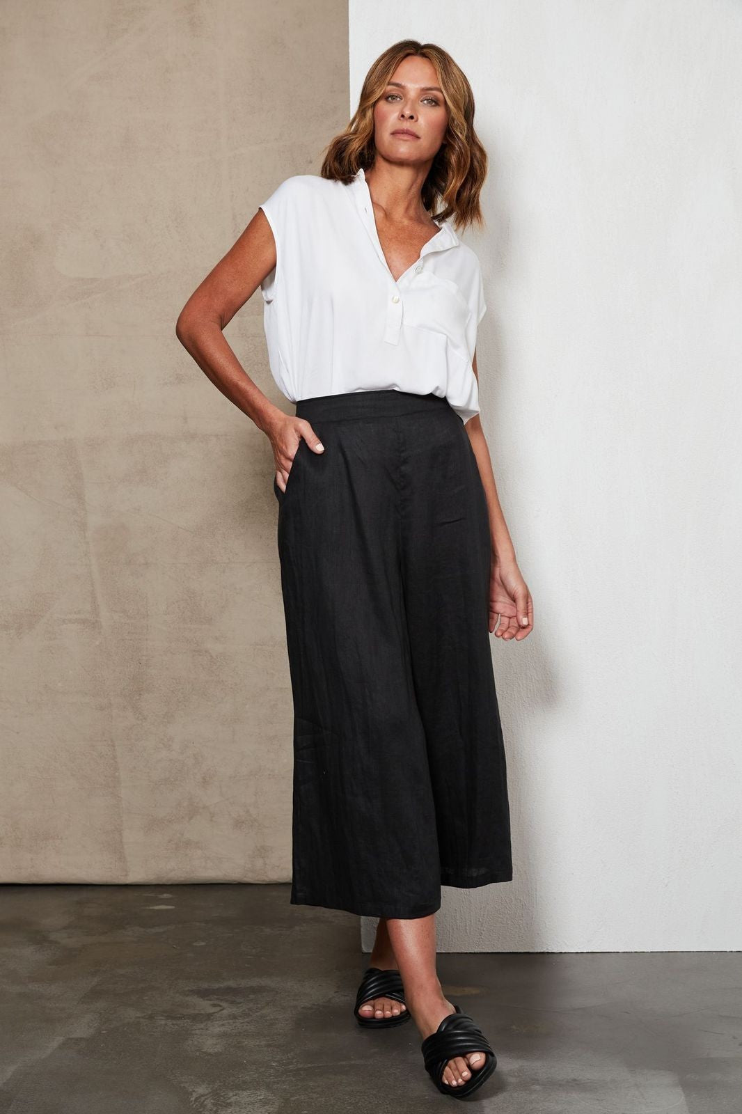 Eb & Ive Studio Crop Pant [COLOUR:Ebony SIZE:S]