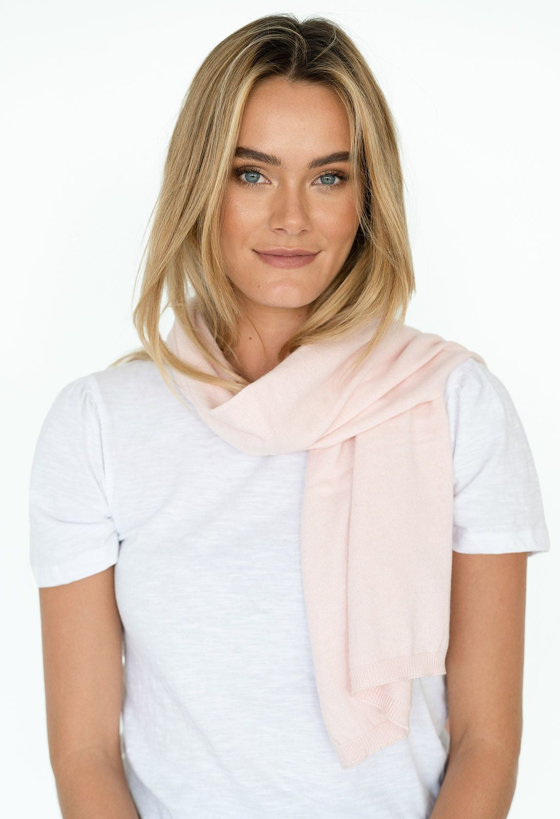 Humidity Lyon Scarf [COLOUR:Soft Pink]