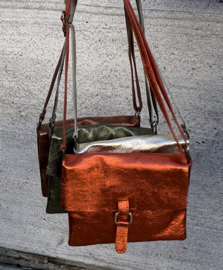 Amici Tropea Metallic Messenger Bag