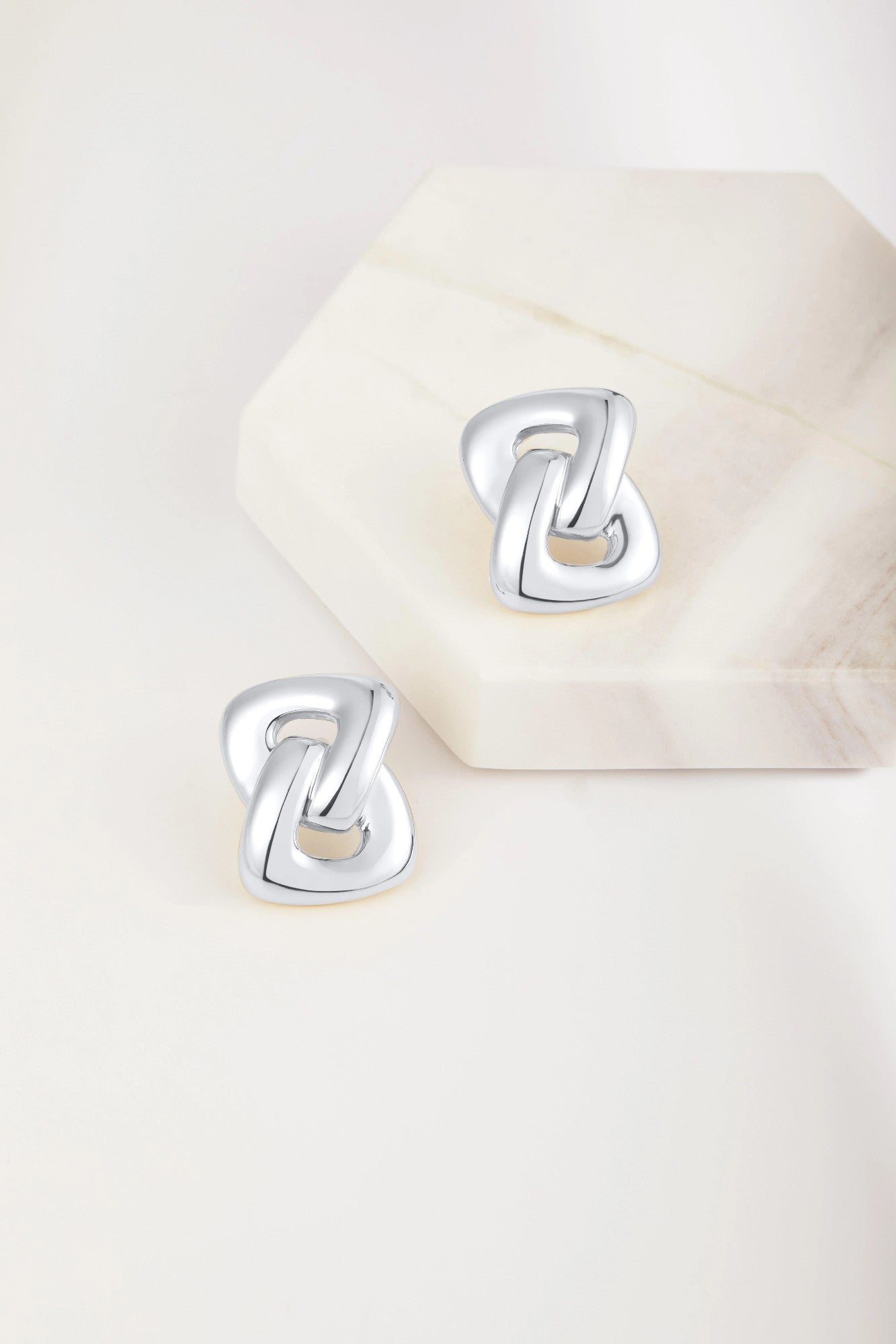 Zafino Diana Earring [COLOUR:water resistant silver]