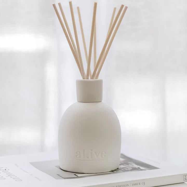 Al.ive Body Reed Diffuser - Sweet Dewberry & Clove