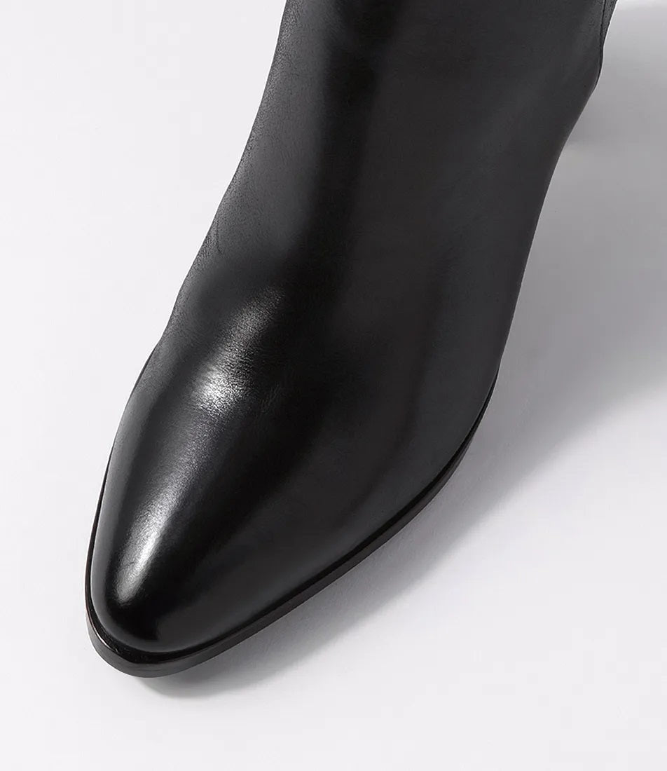 Django & Juliette Aisley Leather Boot [COLOUR:Black SIZE:36]