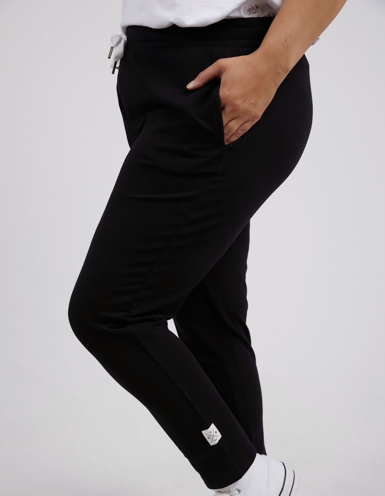 Elm The Lobby Pant [COLOUR:Black SIZE:8]